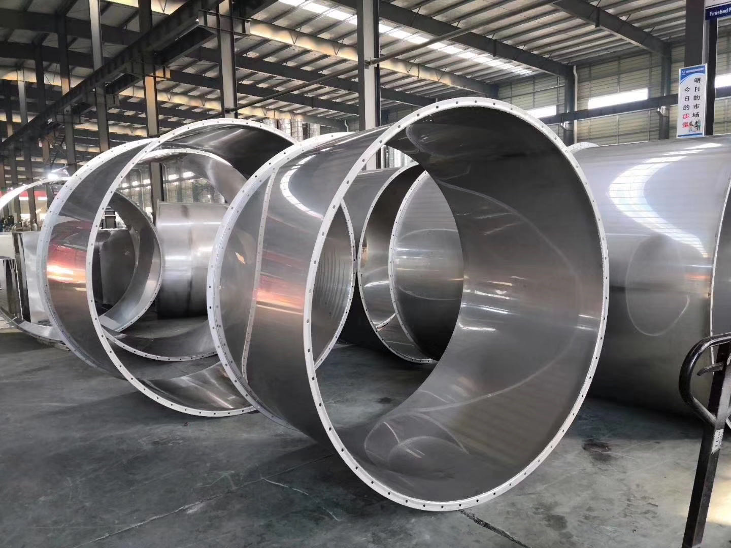 不銹鋼煙囪的重量為什么那么輕，功能還那么好?