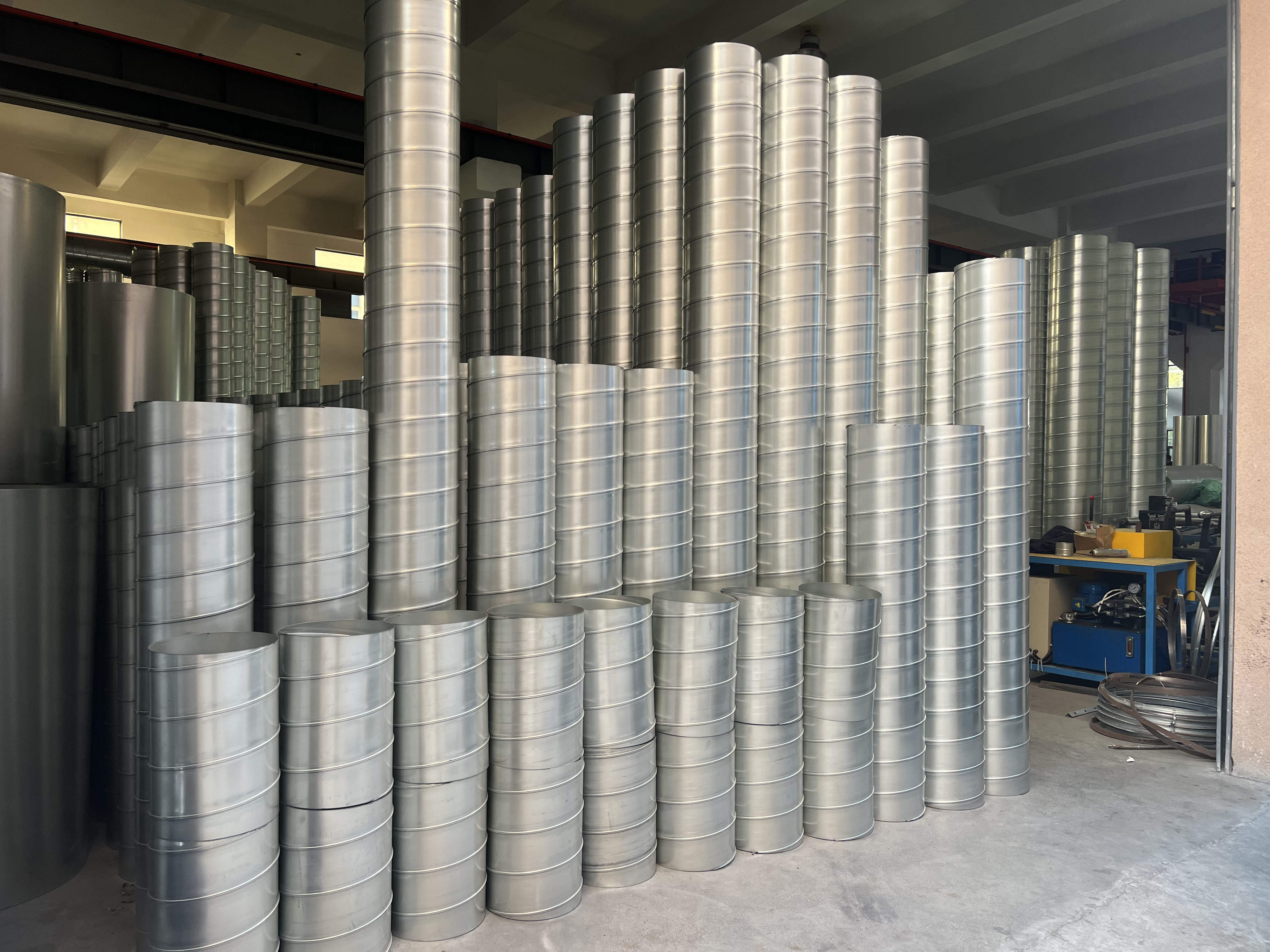 螺旋式風(fēng)管的廣泛用途及其優(yōu)勢(shì)特點(diǎn)